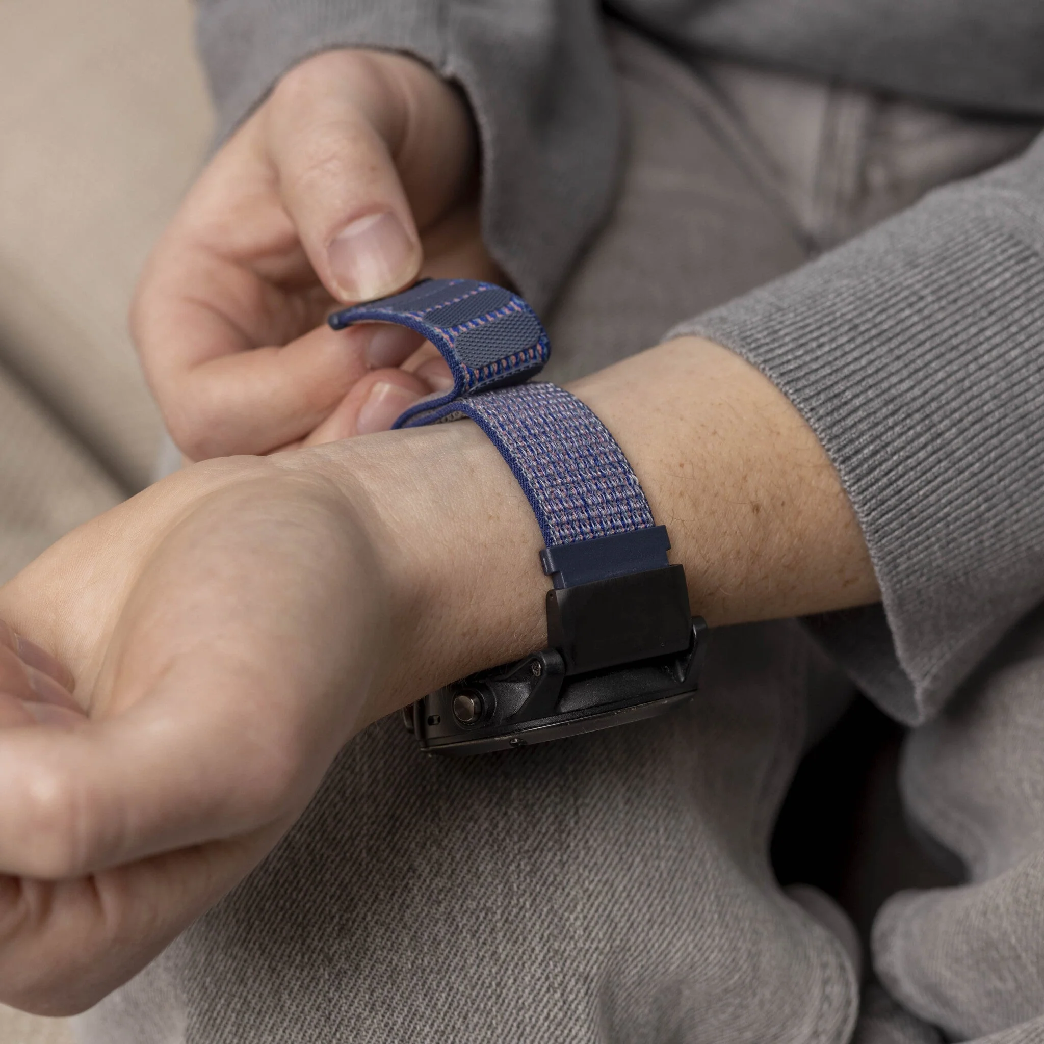 Garmin Instinct Nylon Strap (Blue) - Image 4