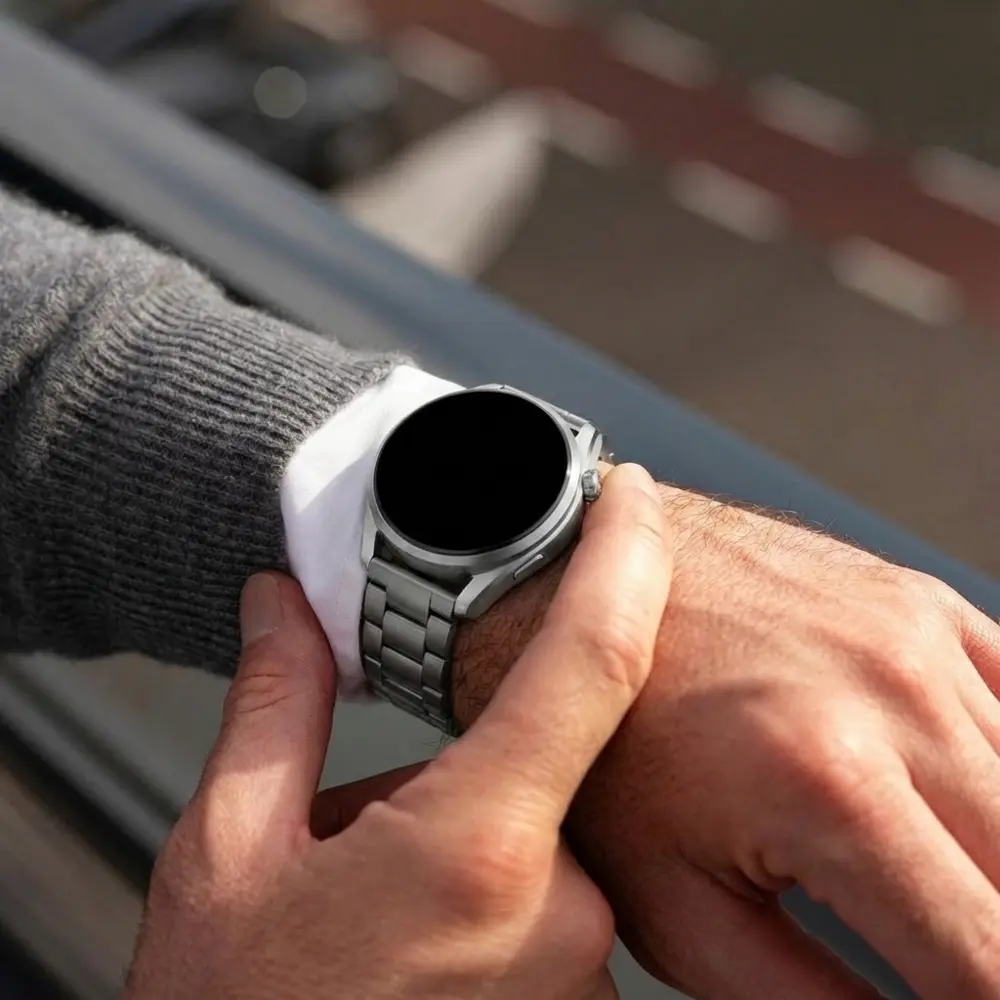 Huawei Watch GT Runner 2 Titanium Strap 'One Push' (Graphite) - Image 5